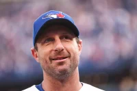 Blue Jays’ Future Hall Of Famer Makes Next Career Decision