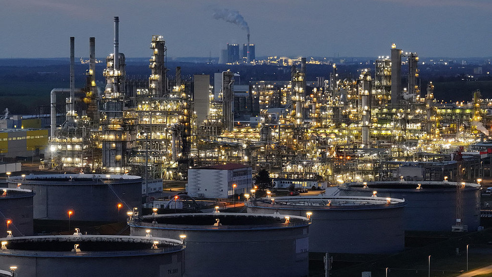 West increasingly vulnerable to energy shocks – IMF — RT Business News