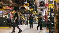 Four in five new UK jobs taken by foreigners – report — RT Business News